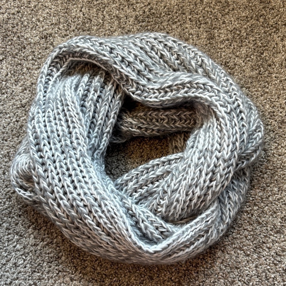 Grey & White Knitted Scarf
